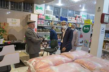 بازدید دکتر دانائی رئیس دانشگاه به اتفاق فرماندار و مدیرکل صنعت، معدن و تجارت استان از سطح شهر سمنان 99.01.10 